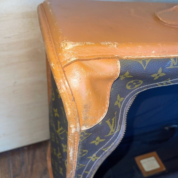 Vintage Louis Vuitton The French Company Suitcase Travel Bag Unisex - Picture 9 of 11